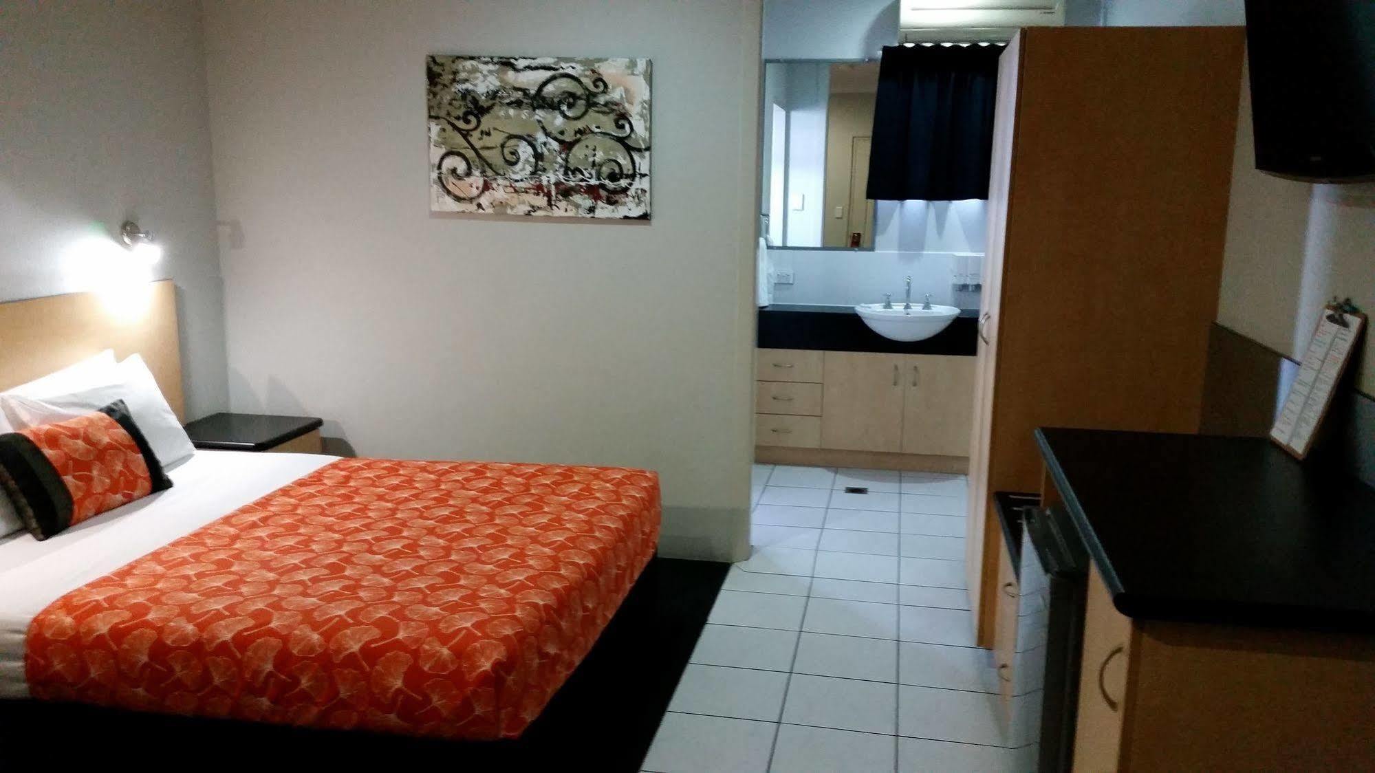 Alara Motor Inn Mackay Exterior photo